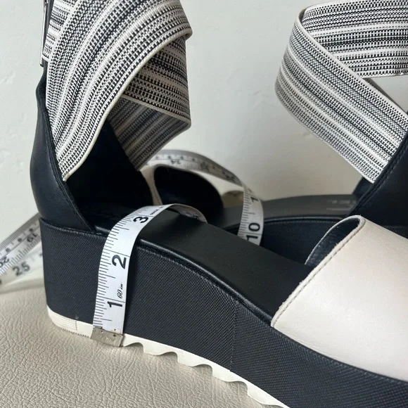 Sorel Cameron Black Leather Flatform Ankle Strap Wedge Sandal Size 9.5 - Picture 5 of 11